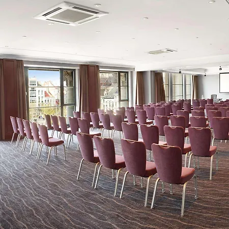 Hotel Hilton Old Town 4*
