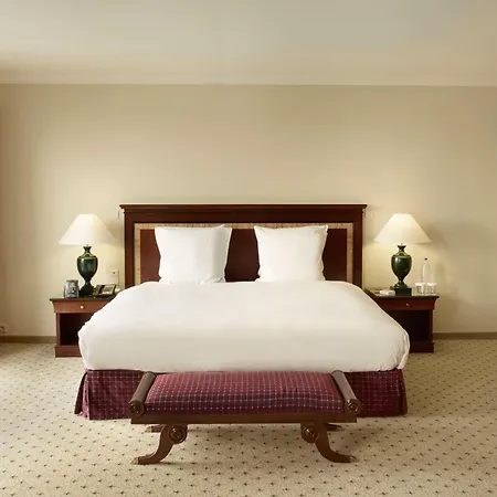 Hotel Hilton Old Town 4*